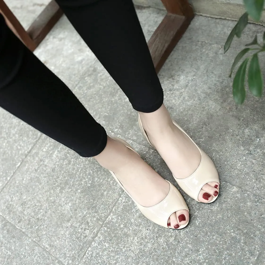 BEAUPAS Women's Peep Toe Kitten Heel High Heels Patent Pumps