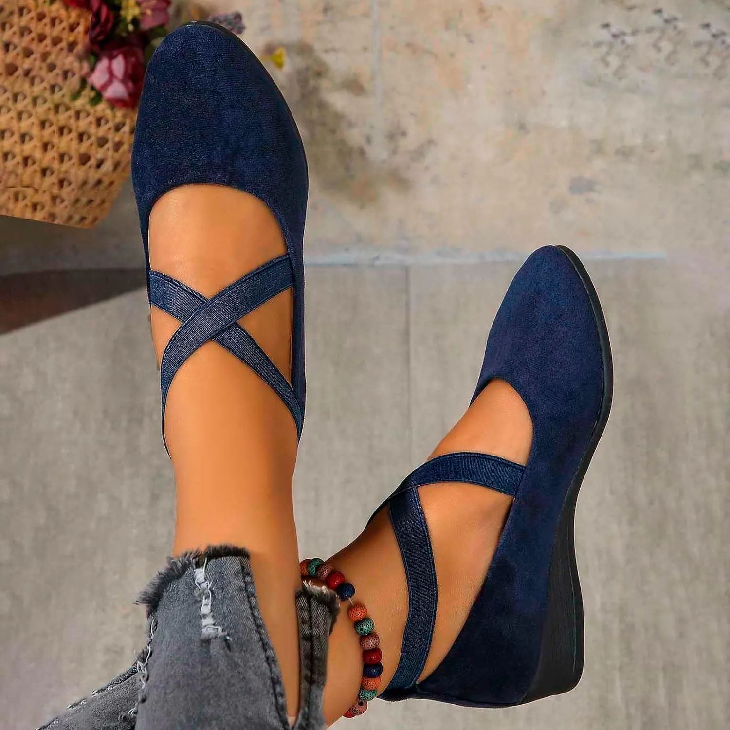 Closed Toe Sandals For Women 2025 Comfortable Dressy Casual Shoes With Elastic Ankle Strap Slip-On Ballet Flats