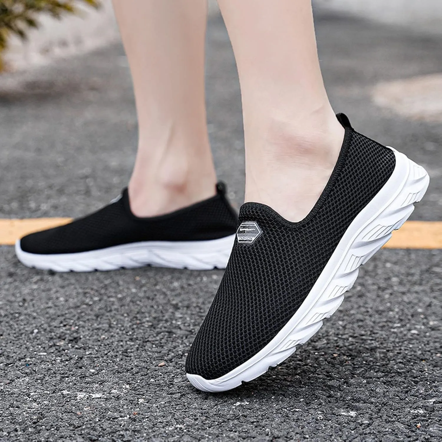 Lightweight Diabetic Shoes for Men Breathable and Light Outdoor Comfy Walking Shoe Elastic Fly Woven Mesh Shoes