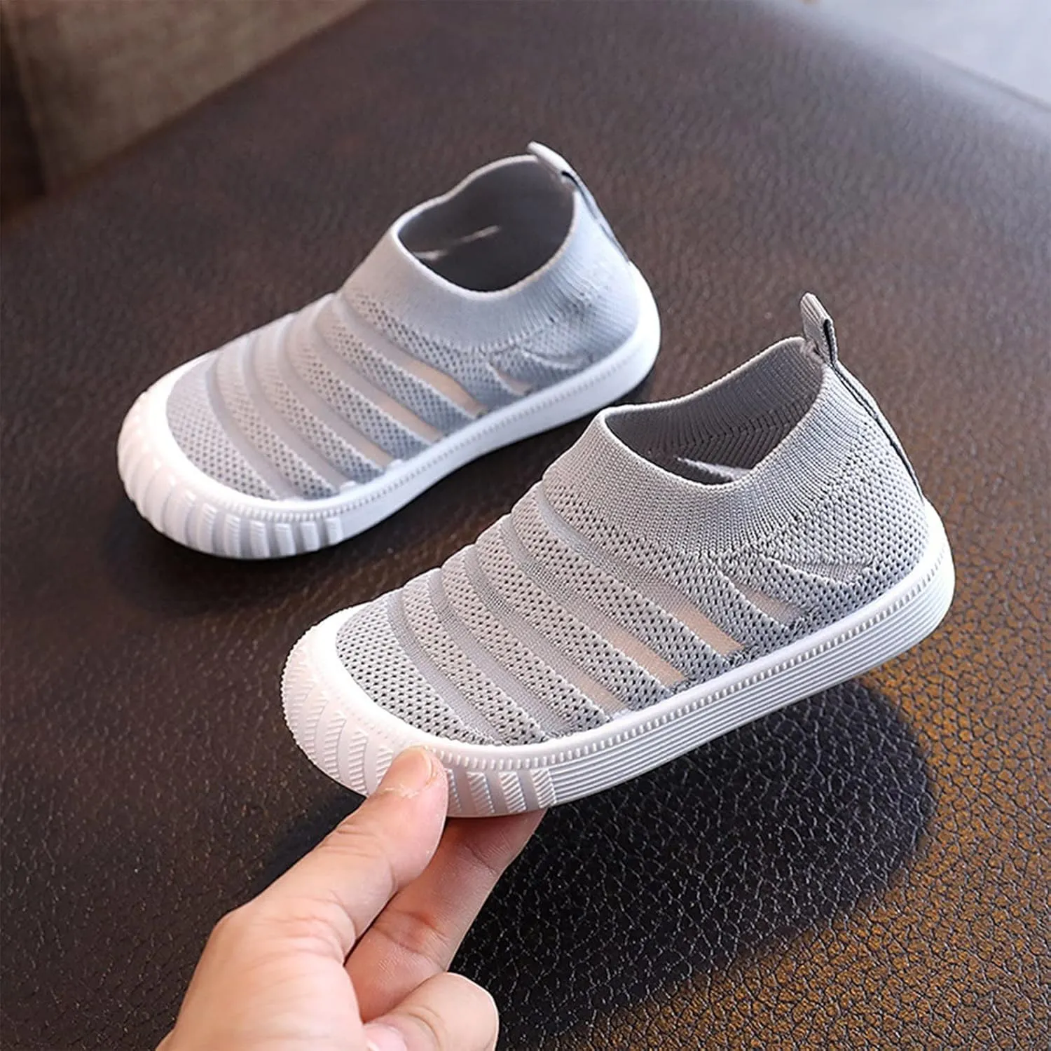 Little Girls Sneakers Autumn Flying Woven Mesh Breathable Comfortable Flat Casual Shoes Cute Girls Basketball