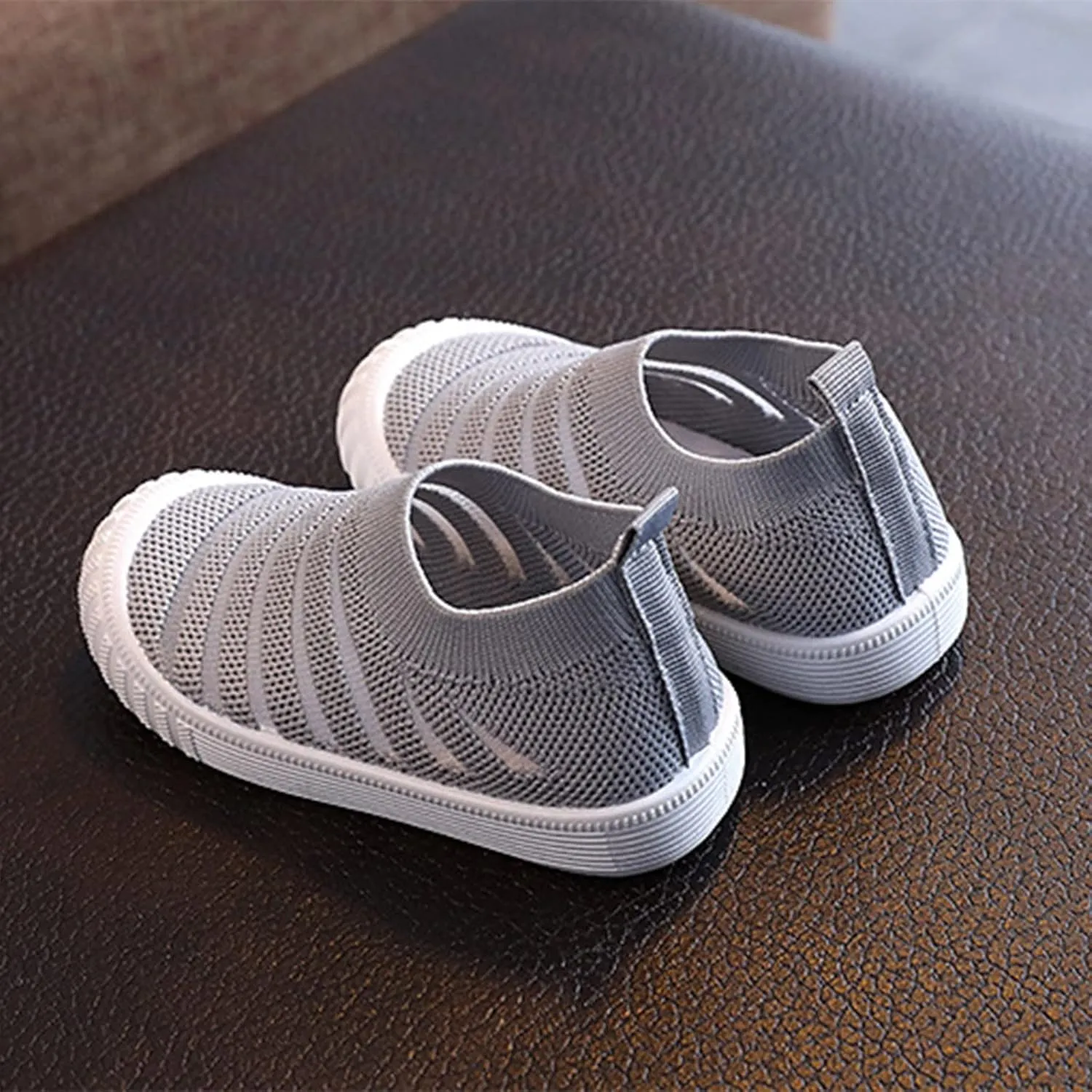 Little Girls Sneakers Autumn Flying Woven Mesh Breathable Comfortable Flat Casual Shoes Cute Girls Basketball