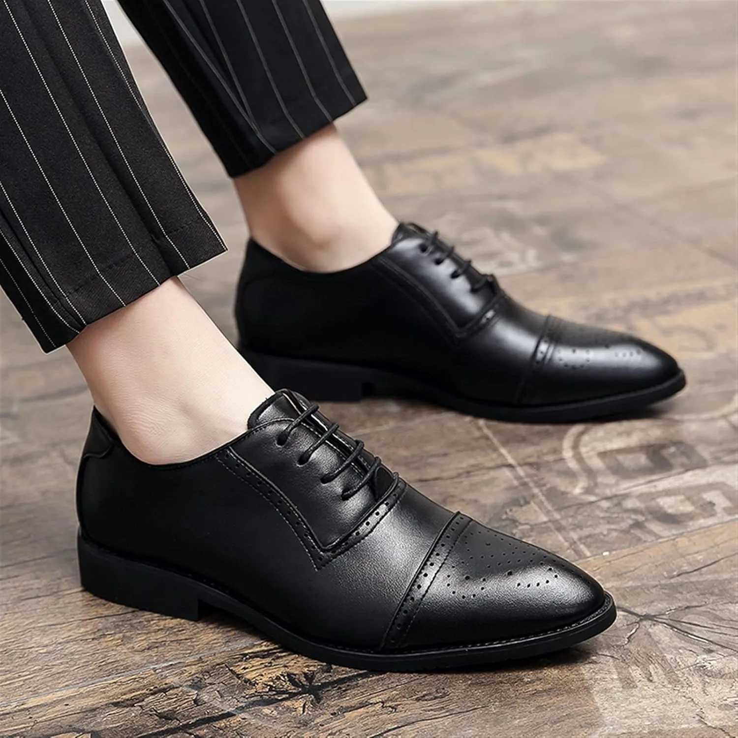Single Season Formal Shoes for Men Lace Up Brogue Embossed Cap Toe Burnished Toe PU Leather Block Heel Low Top Slip Resistant Anti-Slip Non Slip Wedding Very Popular Among Young People